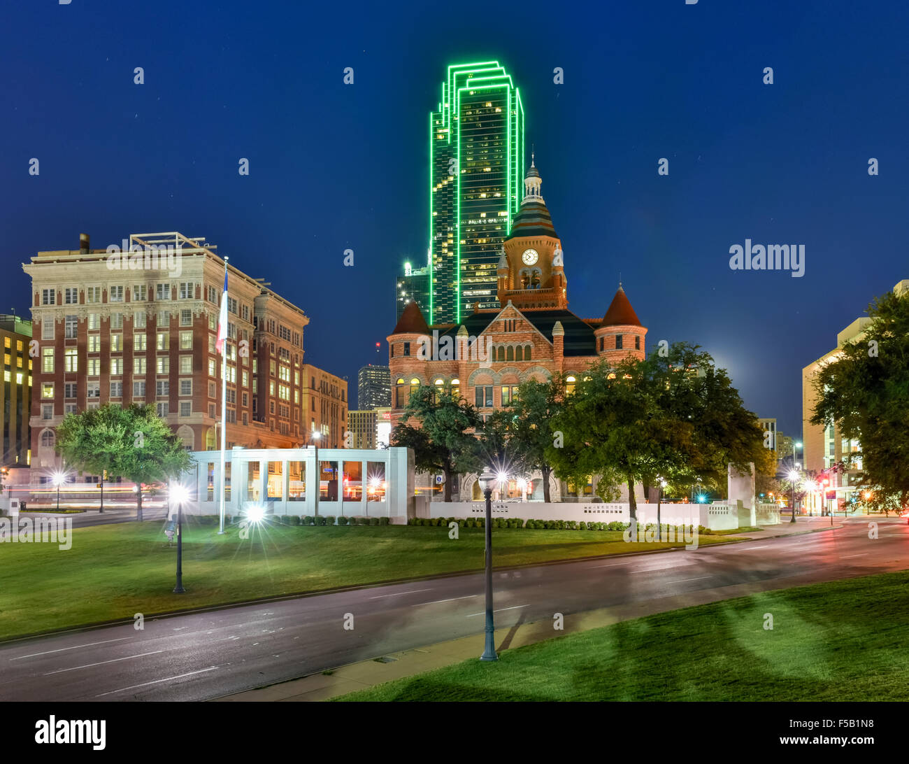 Il Dallas County Courthouse conosciuta anche come il vecchio Museo rosso. Esso costruito nel 1892 di arenaria rossa bugnato di marmo. Foto Stock