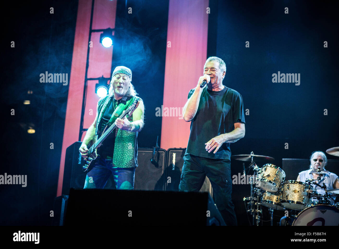 Assago, Milano, Italia. 31 ottobre, 2015. Deep Purple eseguire live al Mediolanum Forum credito: Roberto finizio/ alamy live news Foto Stock