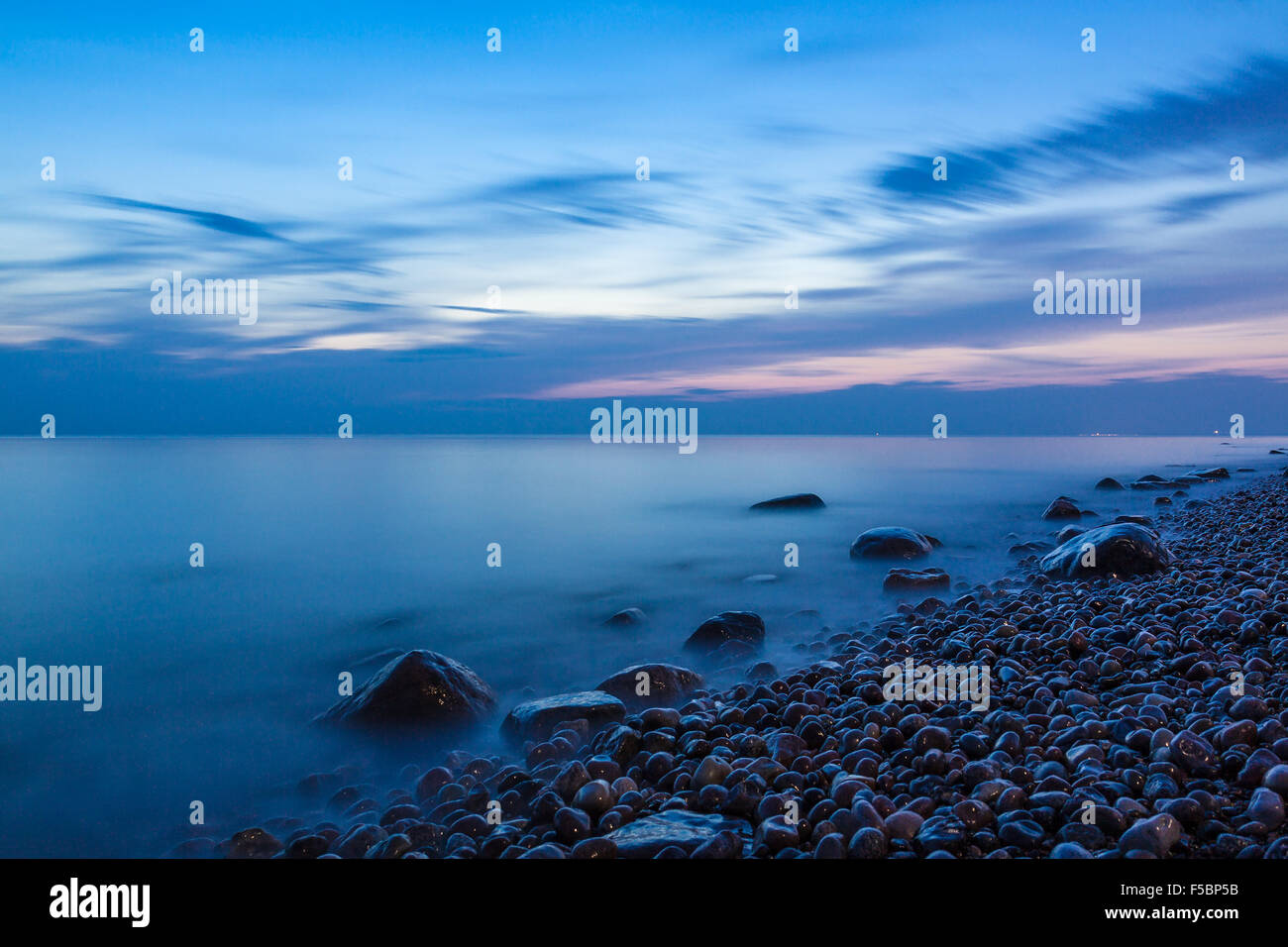 Pietre sulla riva del Mar Baltico Foto Stock