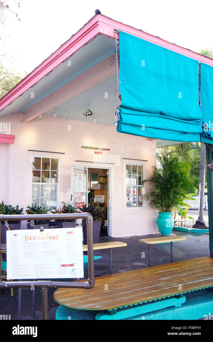 Bien Caraibi / ristorante Latino, Key West Florida USA cibo incredibile da un rehabbed gas station Foto Stock