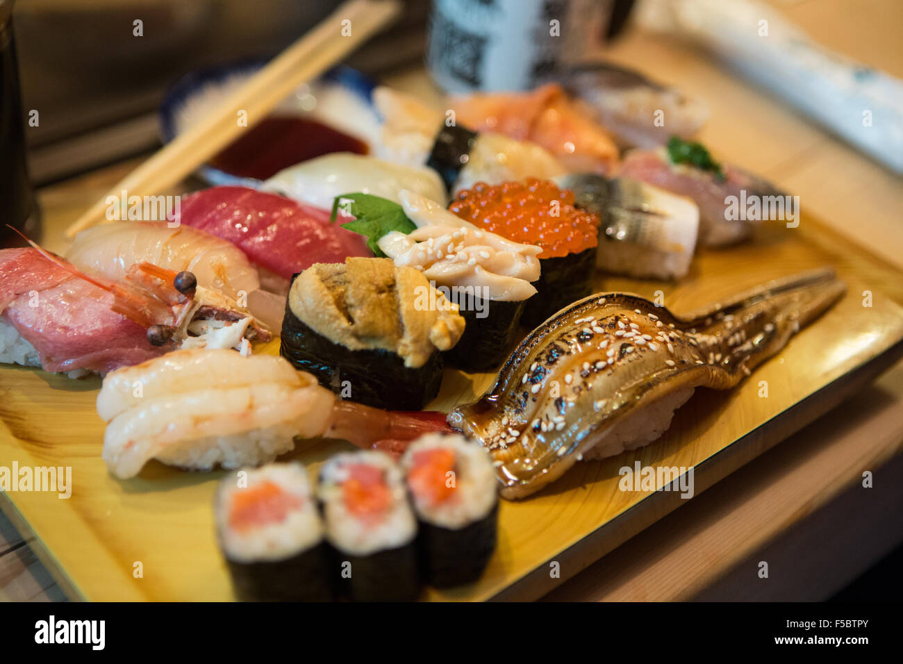 piatto di sushi Foto Stock