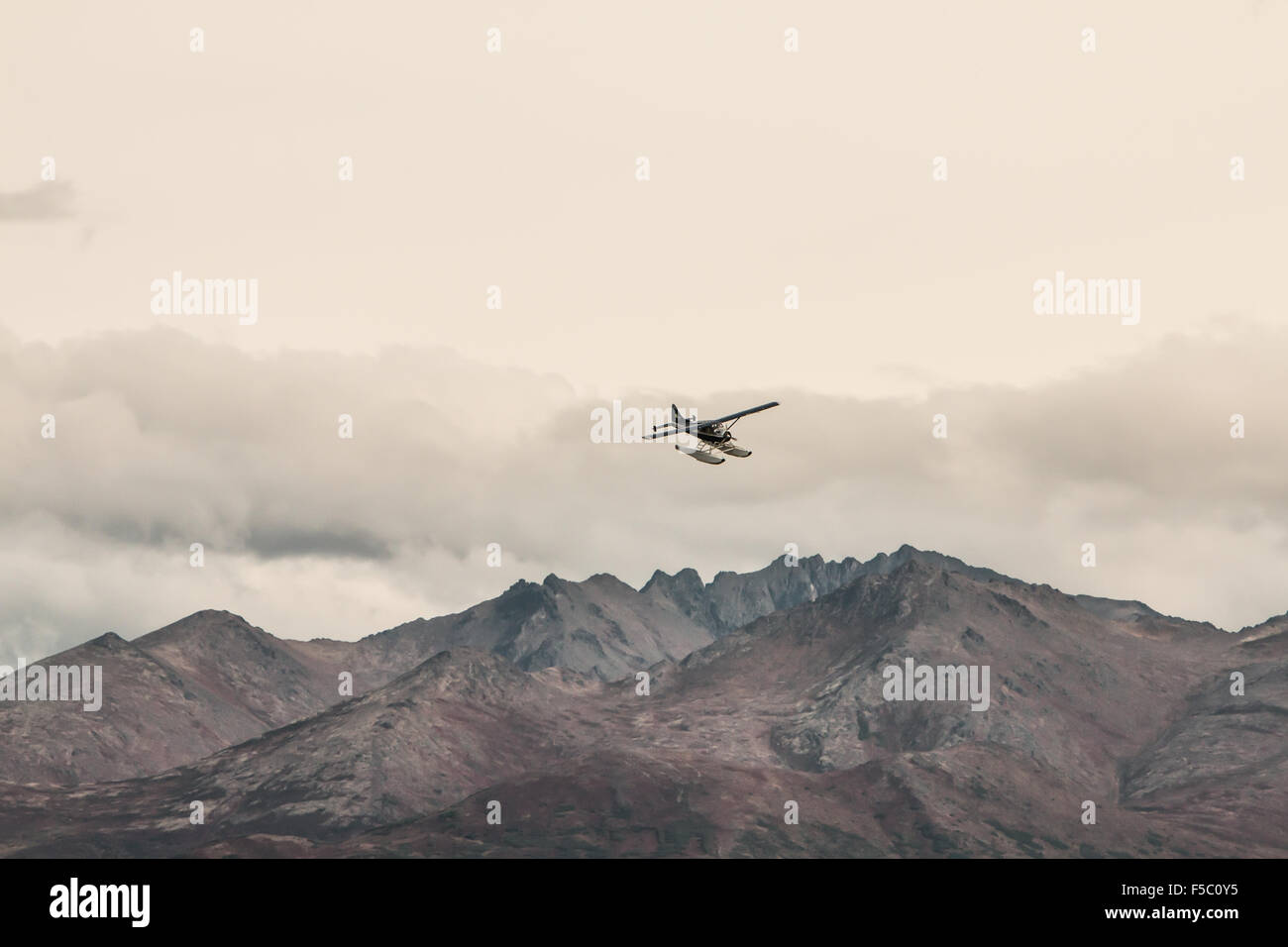 Piano di mare su montagne in Anchorage in Alaska, Foto Stock