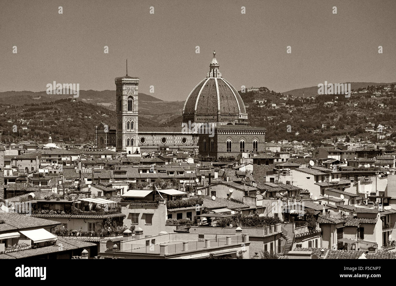 Orizzonte di Firenze con la cupola del Duomo Foto Stock