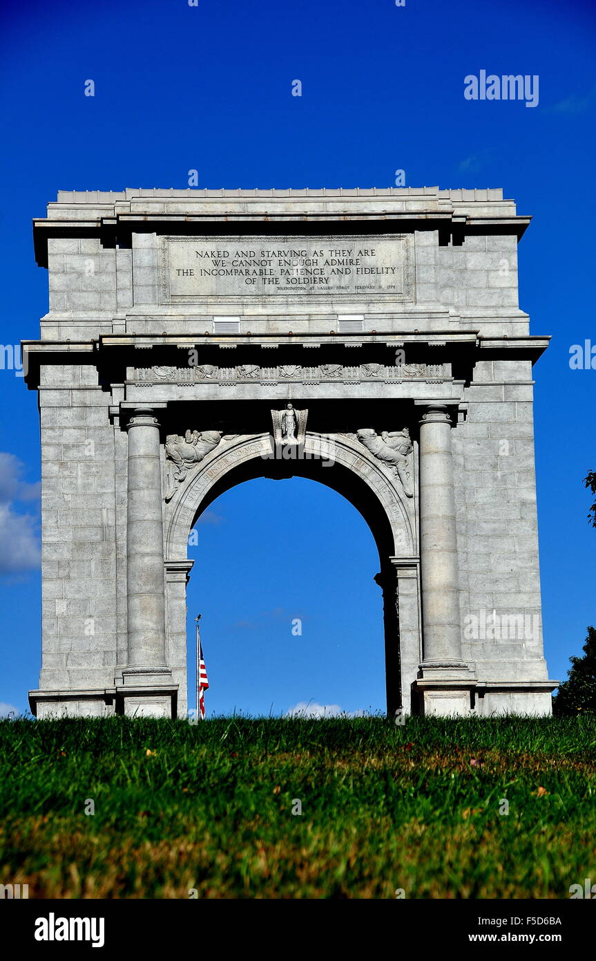 Valley Forge, Pennsylvania: National Memorial Arch eretto per commemorare l arrivo del generale George Washington * Foto Stock