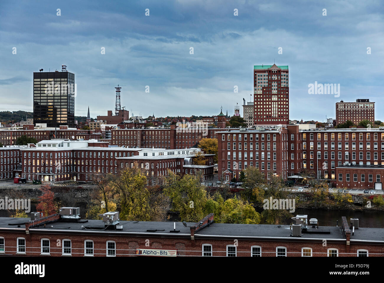 Skyline della città, Manchester, New Hampshire, STATI UNITI D'AMERICA Foto Stock