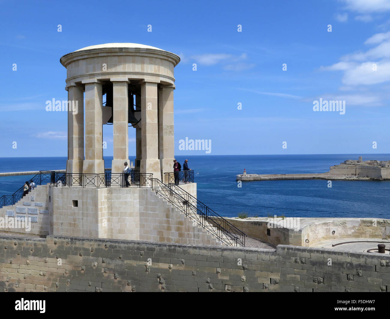 Assedio Bell Memorial di Malta a La Valletta Foto Stock
