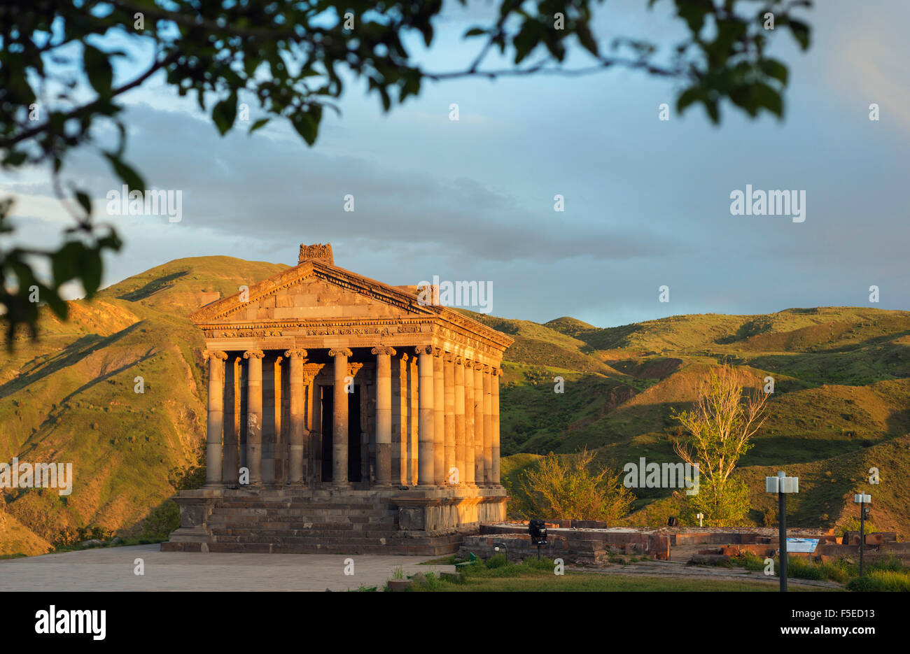Tempio di Garni, Sito Patrimonio Mondiale dell'UNESCO, Garni, provincia di Kotayk, Armenia, nel Caucaso e in Asia Centrale, Asia Foto Stock