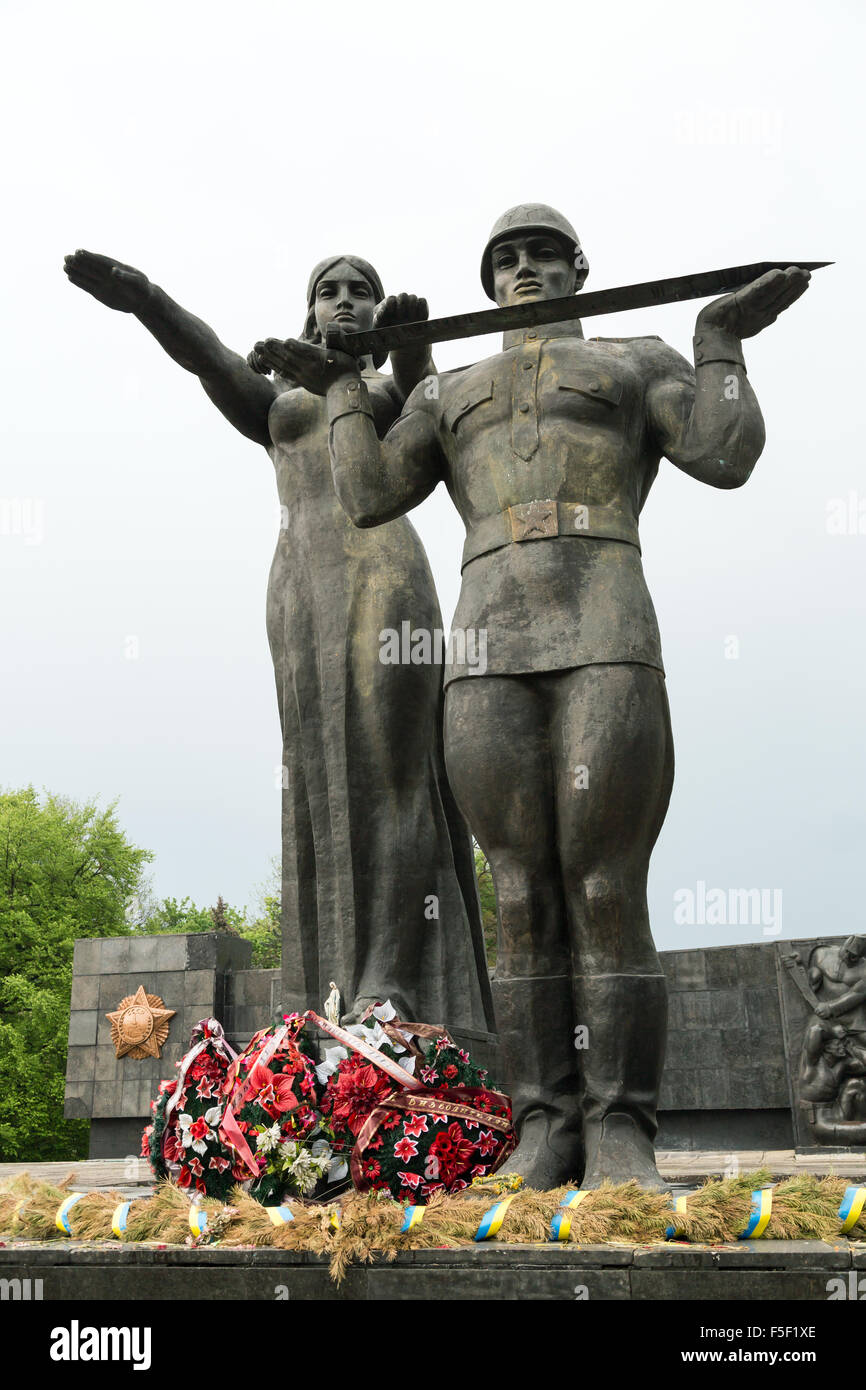 Lviv, Ucraina, memoriale dell'epoca sovietica è reminiscenza della Grande Guerra Patriottica Foto Stock