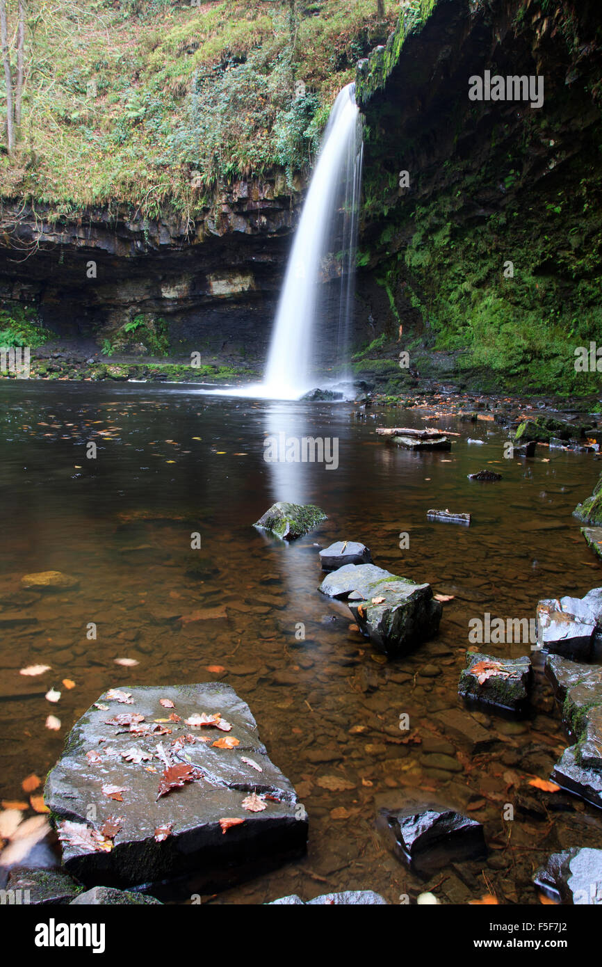 Sgŵd Gwladus la signora cade sul Nedd Fechan una delle cascate sul sentiero Elidir in cascata paese del Galles Foto Stock