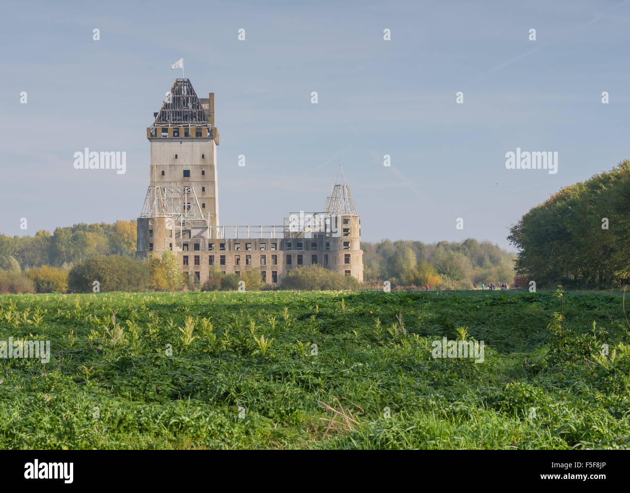 Moderno la rovina del castello di Almere Foto Stock