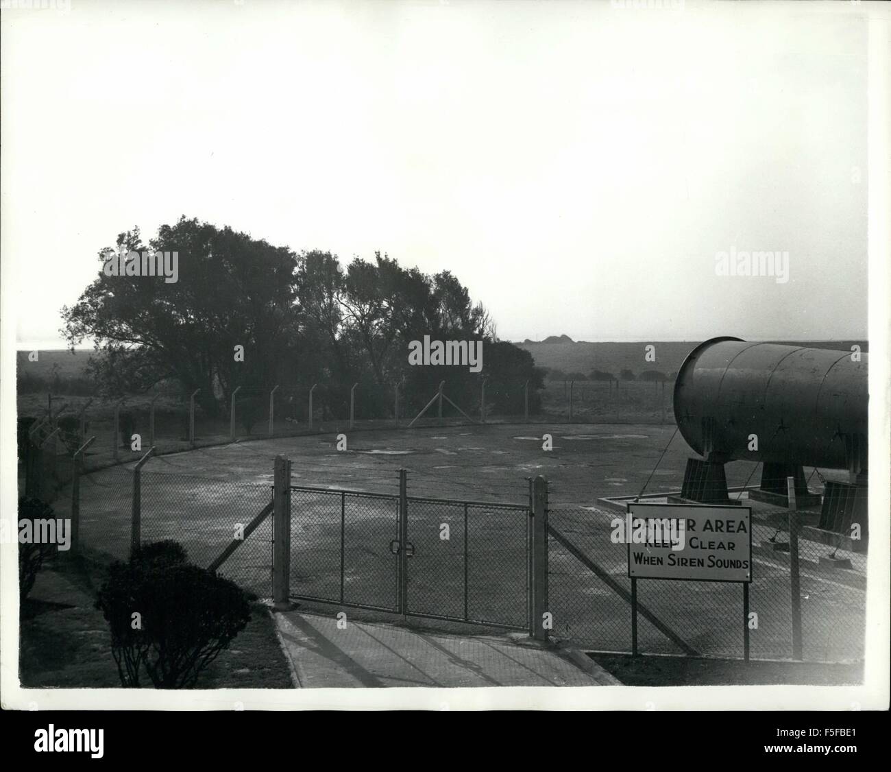 1967 - Europa più aggiornate le gallerie del vento. Mach 4 Costruzione a Warton - Lancashire.: ciò che sono chiamati ad essere le più moderne gallerie del vento - vengono inaugurati a Warton Aerodrome Lancashire, dal ministro dell'aviazione - il sig. Peter Thorneycroft p.f. Il costo delle gallerie ?750.000 e sono stati costruiti dalla English Electric Aviation e sono in grado di 'Flying' modelli di aerei e di missili fino a sei volte la velocità del suono - circa 4.500 m.p.h. I tunnel sono le più recenti apparecchiature oltre a strutture a Warton - che negli ultimi quattro anni hanno costi più di ?4.000.000 - rendendo il Foto Stock