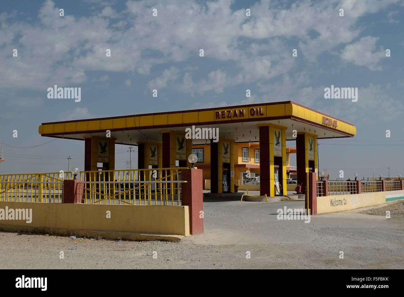 Olio Rezan stazione di riempimento nella regione del Kurdistan nord dell Iraq Foto Stock