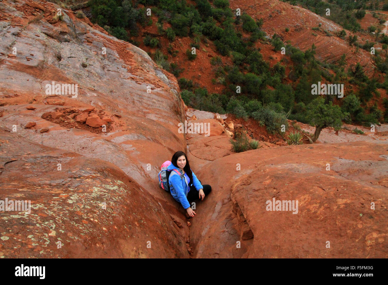 Escursionismo la cattedrale rock trail a Sedona, in Arizona Foto Stock