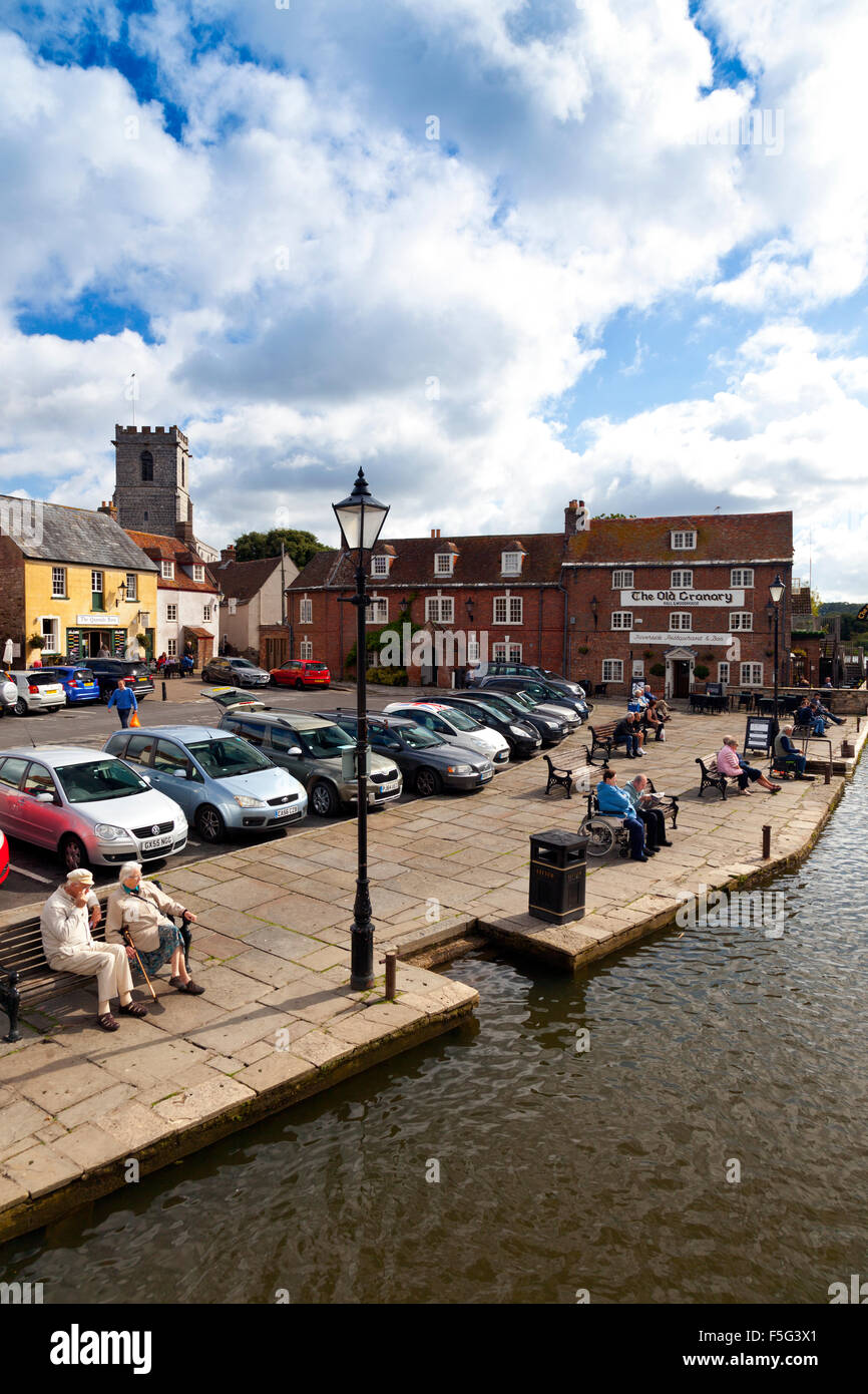 Il Quay e il fiume Frome a Wareham Dorset, England, Regno Unito Foto Stock