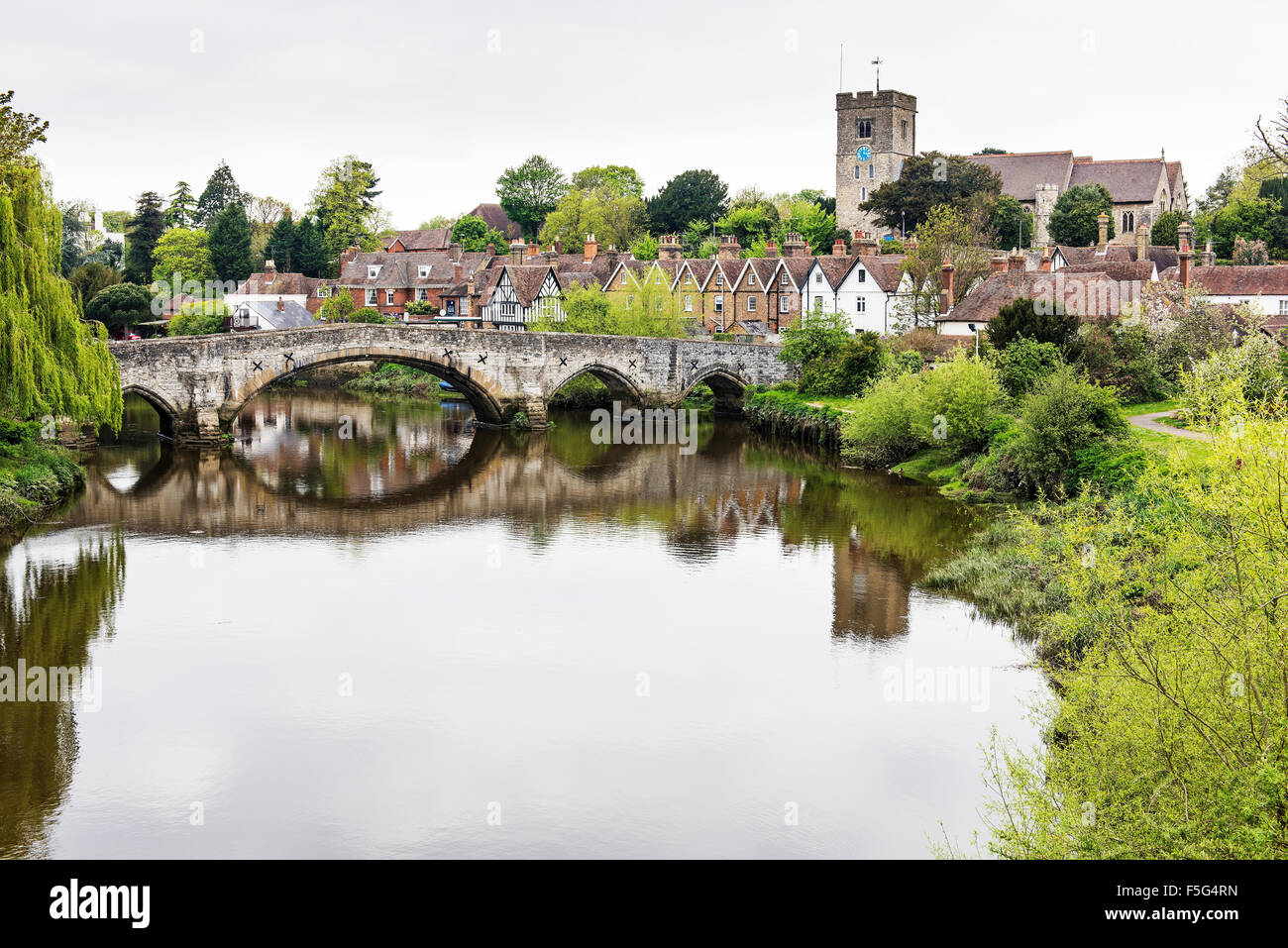 Aylesford e il fiume Medway Foto Stock