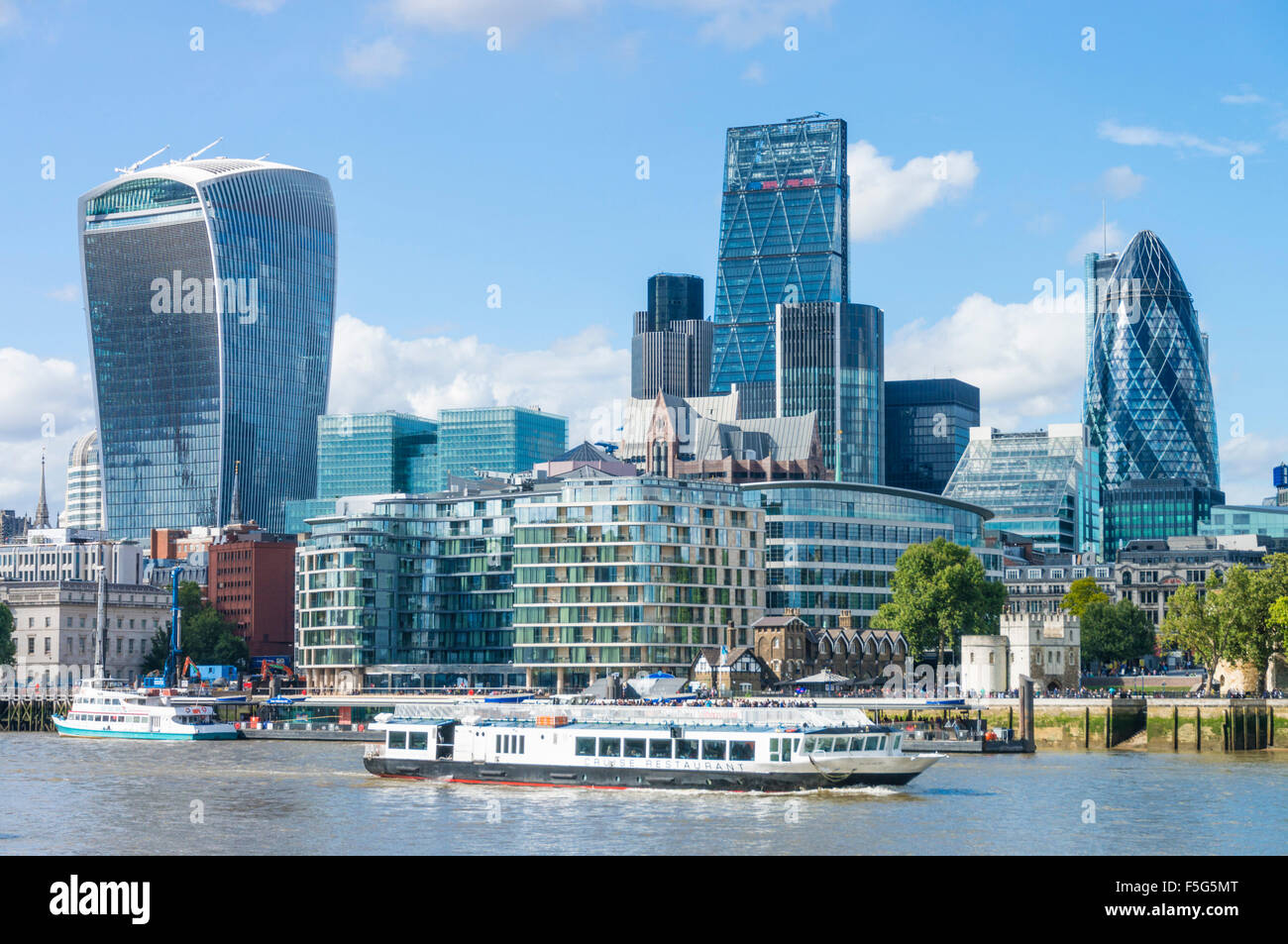 London City of London skyline distretto finanziario grattacieli River Thames City of London UK GB Europe Foto Stock