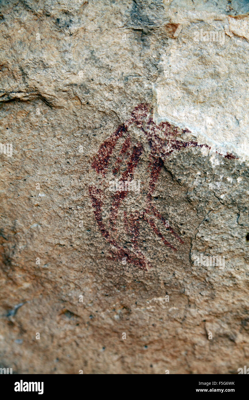 Pitture preistoriche nella grotta Portell de les Lletres, vicino a Montblanc, Tarragona Catalogna. Patrimonio Mondiale UNESCO sit Foto Stock