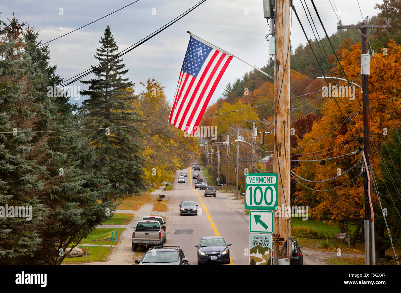 Route 100 strada in autunno, a Stowe Vermont VT USA Foto Stock