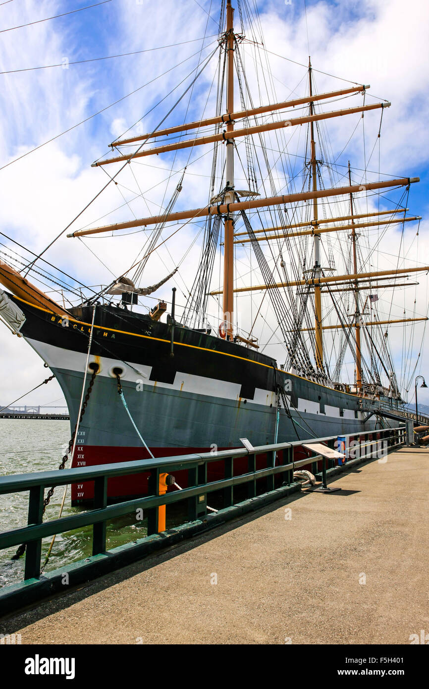 Il Balclutha a tre alberi in acciaio della nave 1886 conservati presso la San Francisco Maritime National Historical Park San Francisco, CA Foto Stock