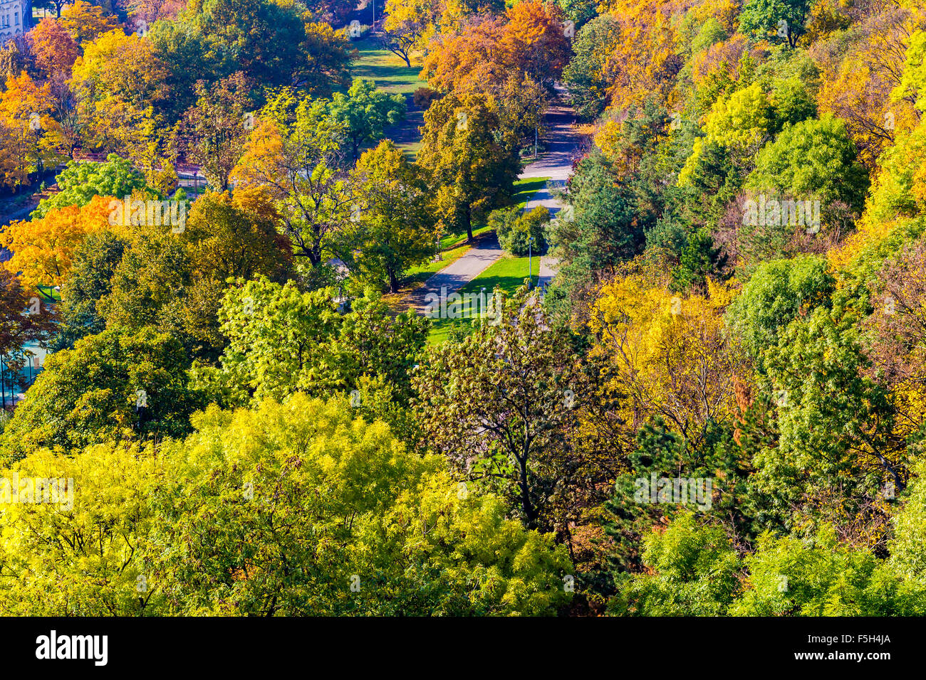 Autunno vista dal ponte Nuselsky, Praga, Repubblica Ceca Foto Stock