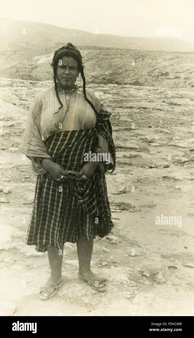 Donna etnica Ialutan, Derna, Libia Foto Stock