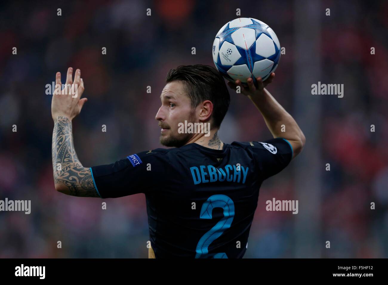Monaco di Baviera, Germania. 4 Novembre, 2015. Dell'Arsenal Mathieu DEBUCHY durante la UEFA Champions League Group F match tra Bayern Monaco e Arsenal nello stadio Allianz Arena di Monaco di Baviera. Novembre 4, 2015. Credito: James Boardman/Alamy Live News Foto Stock