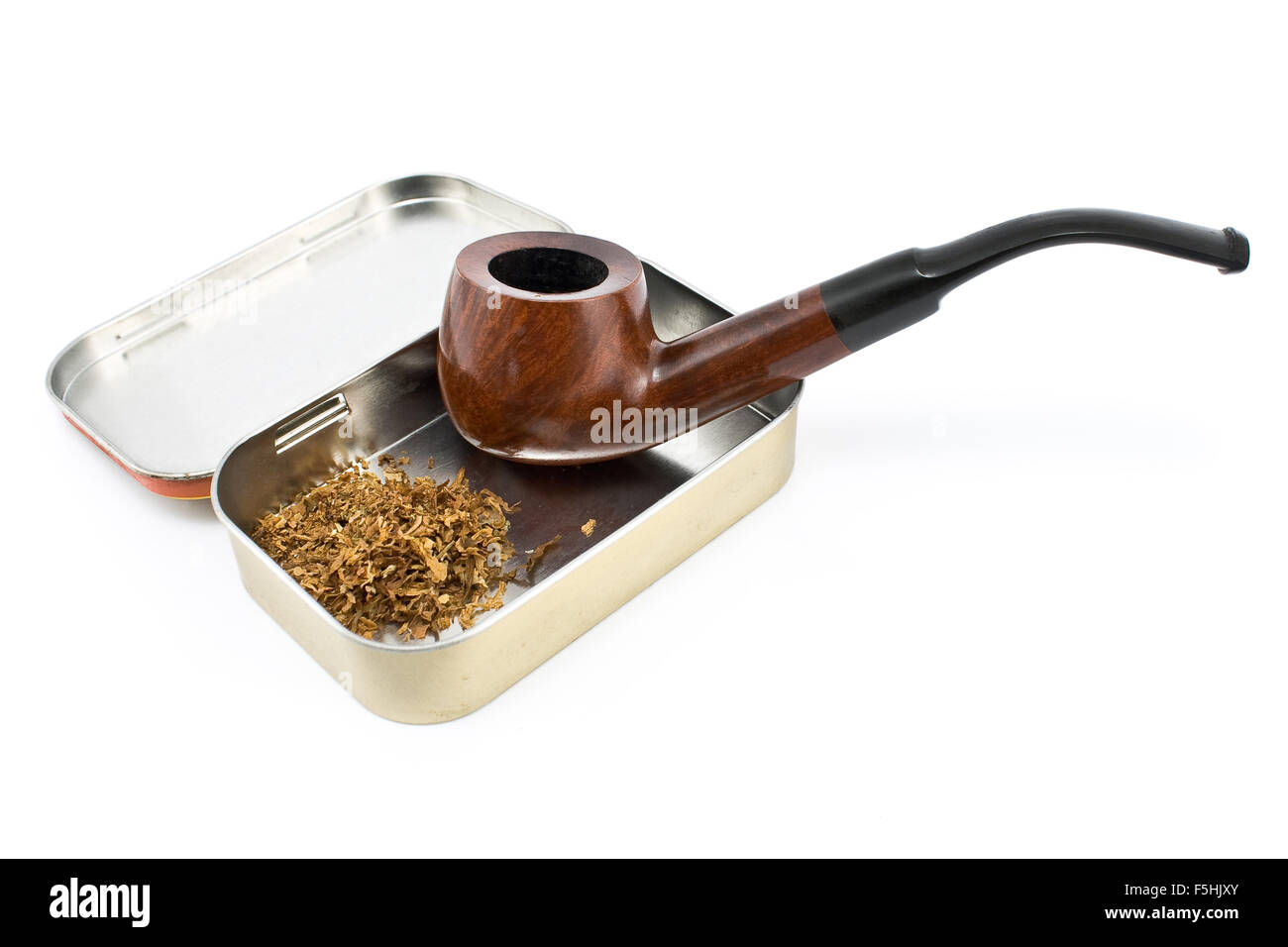 Tubo di tabacco con la scatola di stagno isolato su bianco Foto Stock