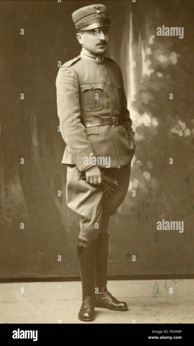 Ritratto di un ufficiale del Regio esercito italiano Foto Stock