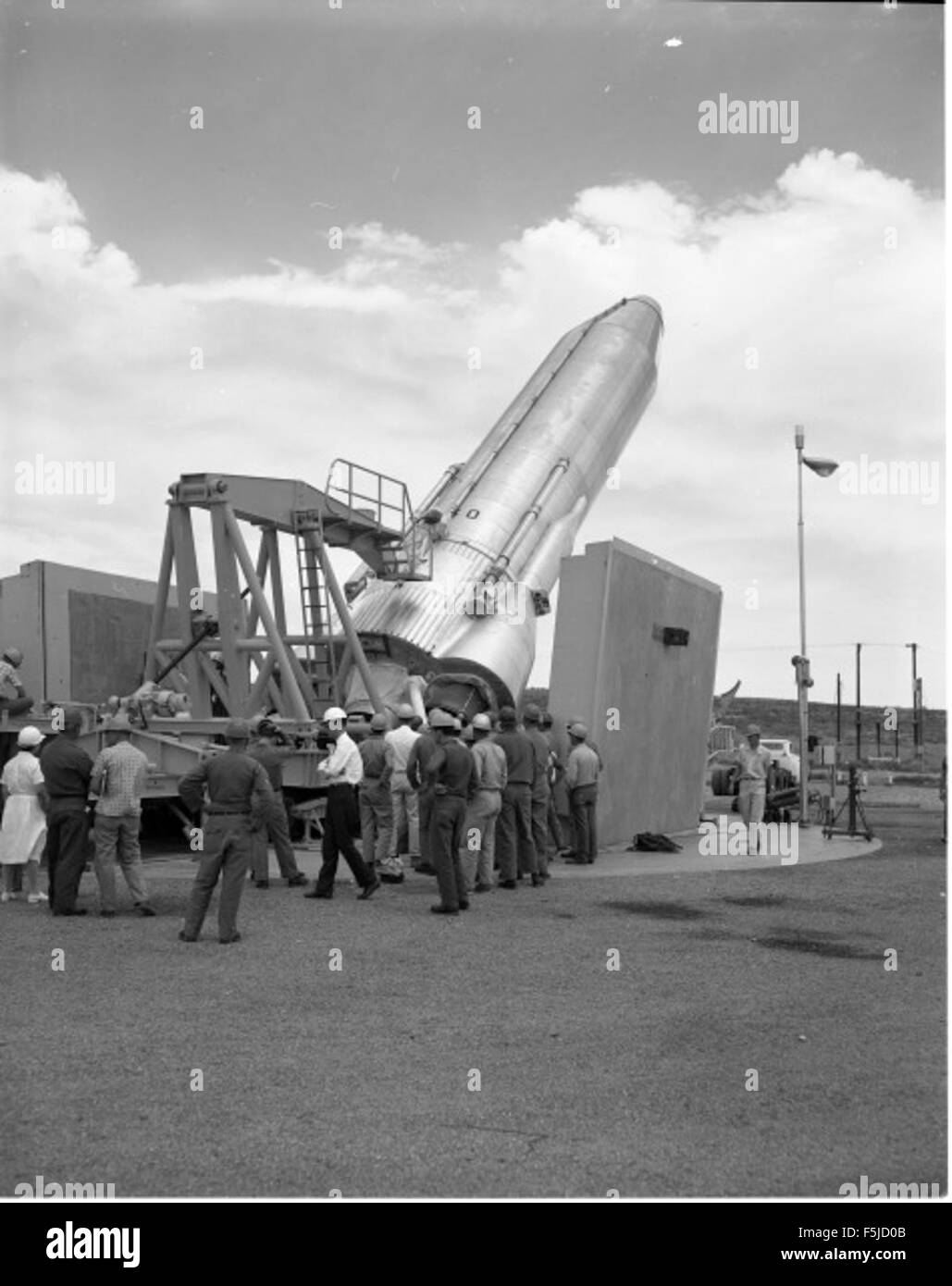 Un'immagine Atlas negative Collection presenta negativi fotografici storici focalizzati su mappe e aree geografiche, spesso utilizzati per la ricerca accademica e per scopi di archiviazione nella cartografia. Foto Stock