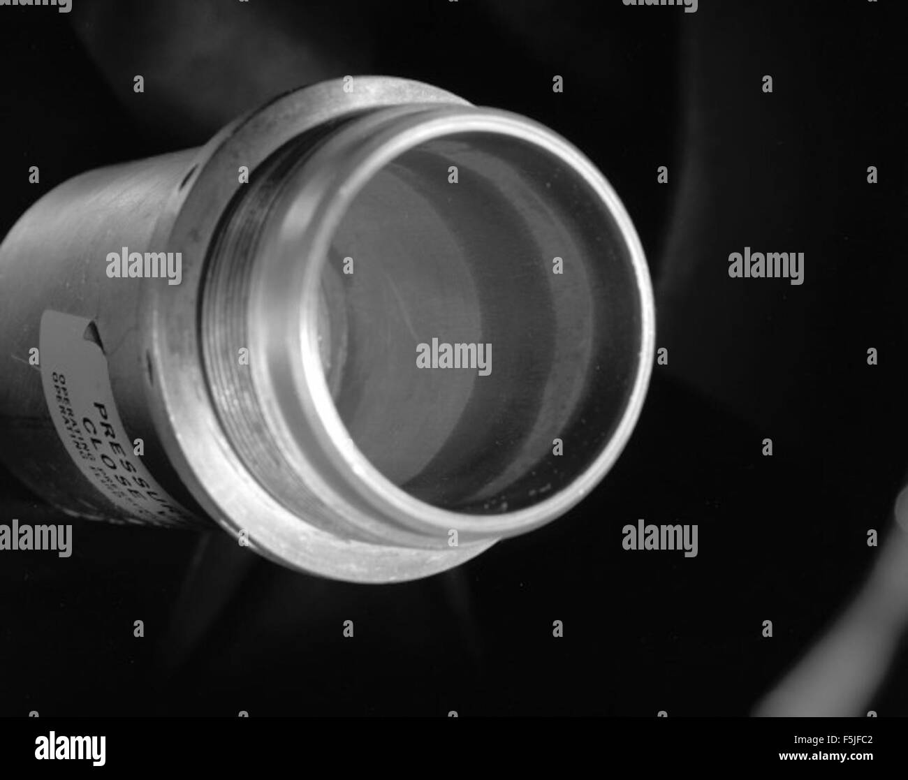 Fotografia tratta dalla Atlas negative Collection, che mostra l'assemblaggio di missili e le operazioni strategiche. Foto Stock