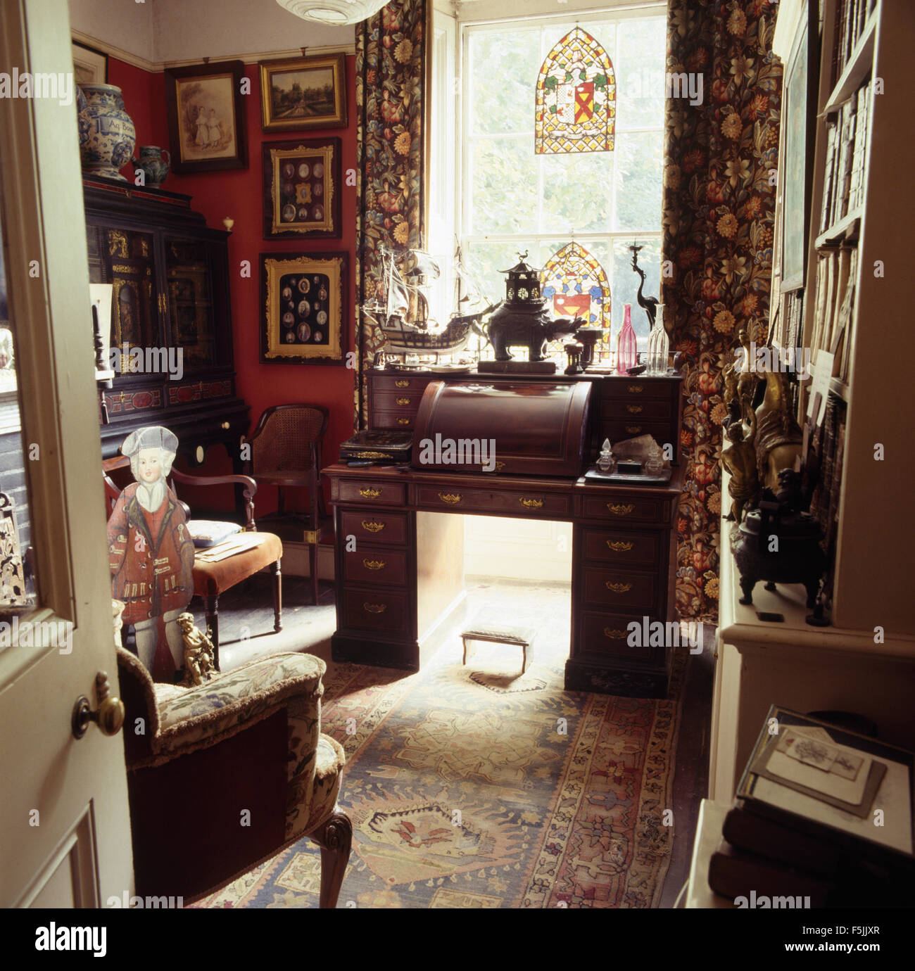 Antica scrivania in studio giacobino canonica Foto Stock