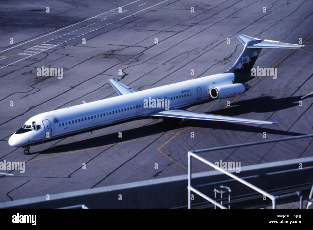 Un'immagine della Rene Francillon Slide Collection, una collezione di fotografie storiche e diapositive che documentano vari argomenti legati all'aviazione e all'industria aerospaziale. Foto Stock