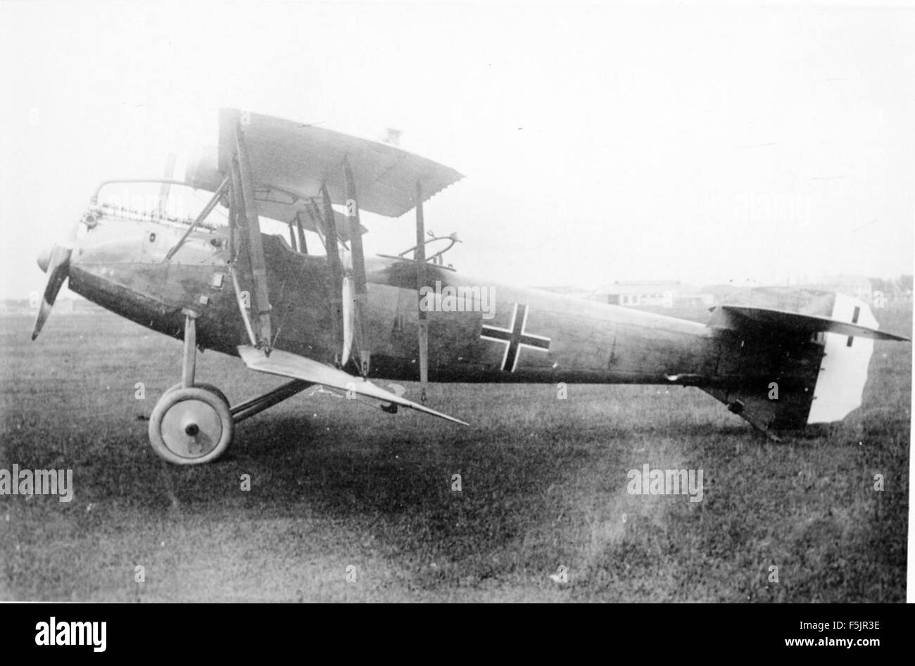 Il Sablatnig C II era un aereo sperimentale tedesco della prima guerra mondiale, noto per il suo design unico con un motore radiale a tunnel montato sopra l'ala. Questo aereo ha giocato un ruolo nei primi esperimenti di aviazione durante il conflitto. Foto Stock