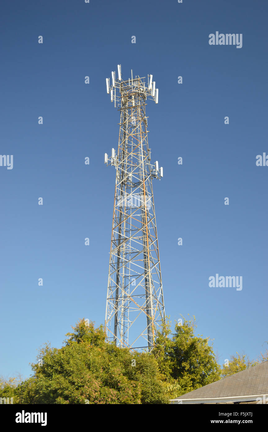 Un telefono cellulare torre situata nella Carolina del Sud. Foto Stock