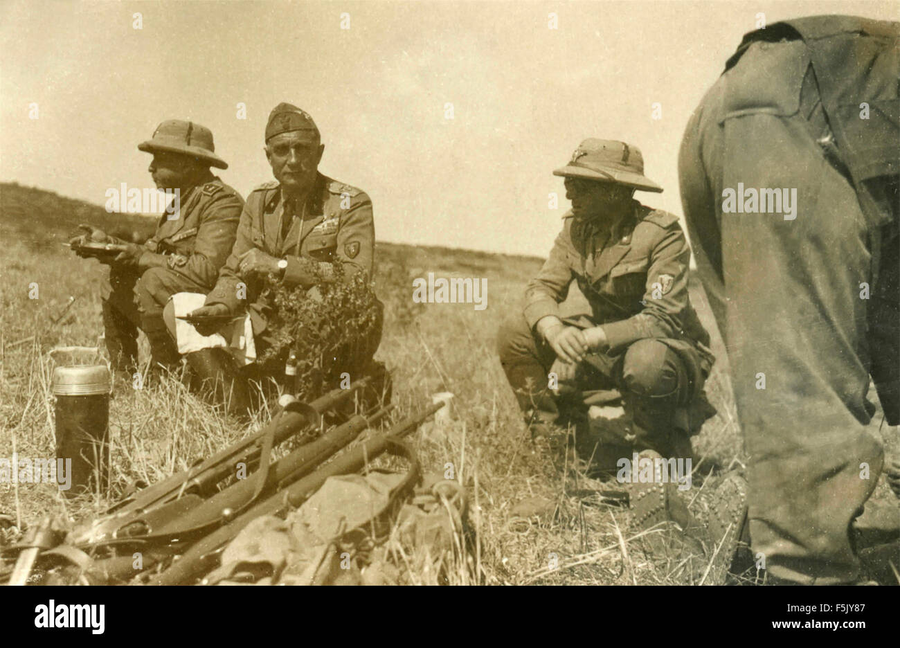 Ricognizione Anzebà : Generale somma a tavola Foto Stock