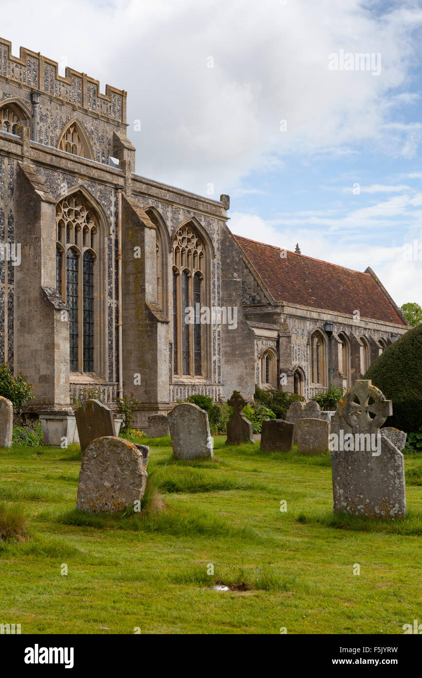 Le lapidi alla Chiesa della Santa Trinità, Long Melford, Suffolk Foto Stock