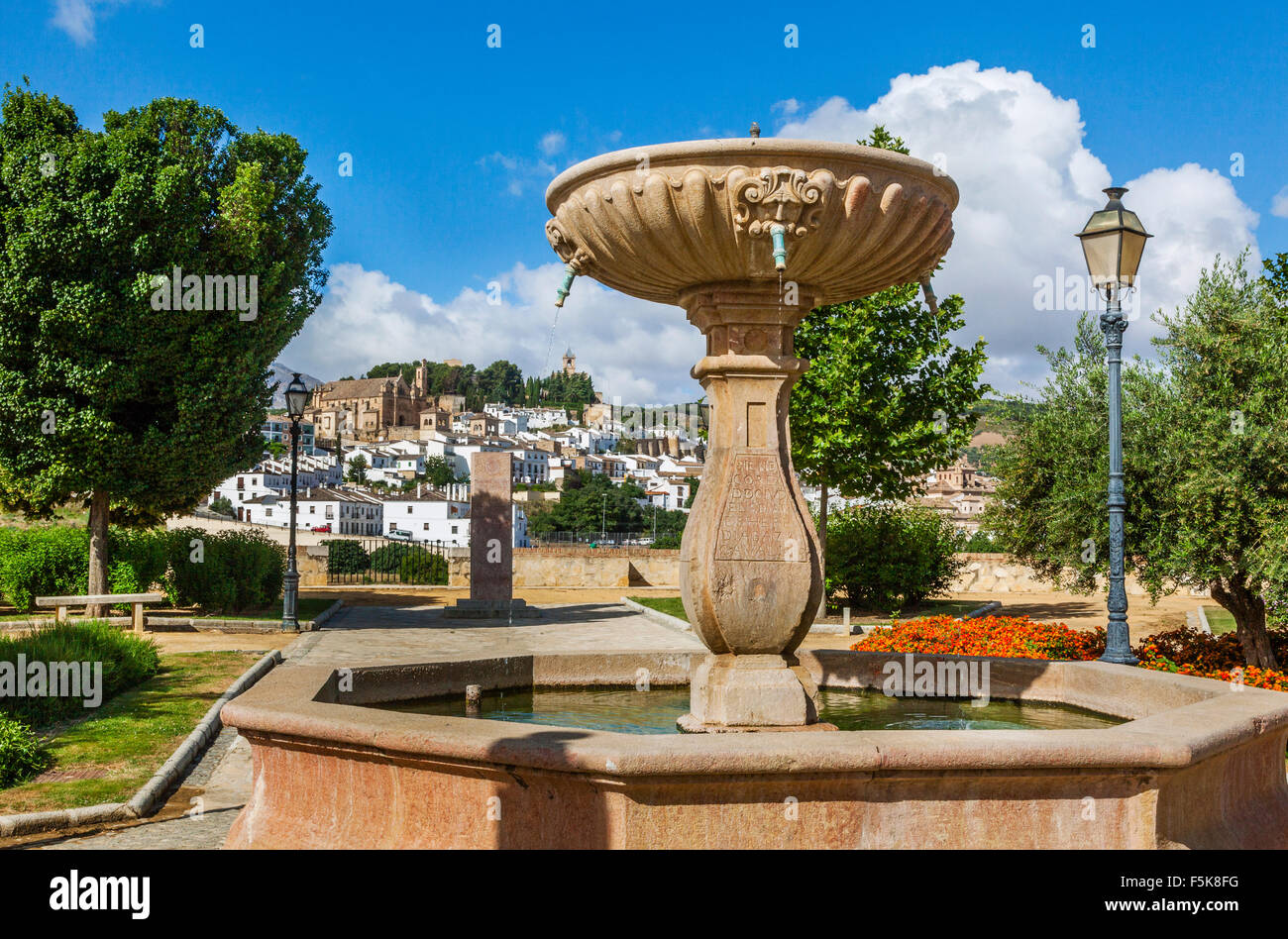 Spagna, Andalusia, provincia di Malaga, Antequera, fontana a Puerta de Granada Foto Stock