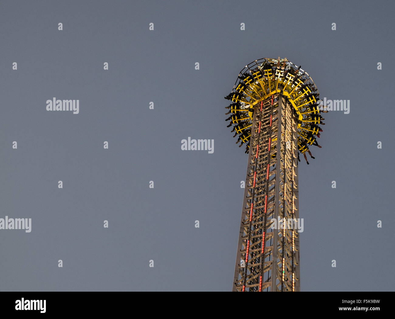 Freefall Amusement Park ride Foto Stock