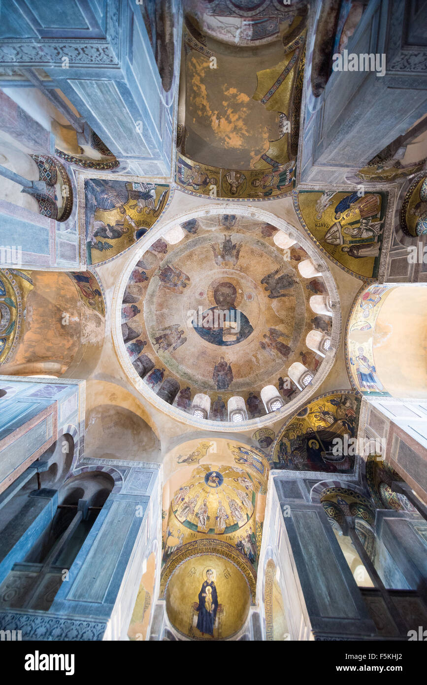DISTOMO,Grecia - 30 ottobre 2015: Hosios Loukas monastero è uno dei più importanti monumenti del centro architectu bizantina Foto Stock