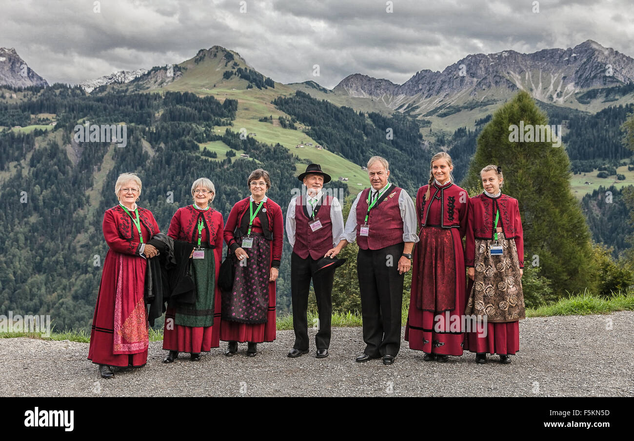 Italia Piemonte Val Formazza tipica tradizionale costume Walser Foto stock  - Alamy