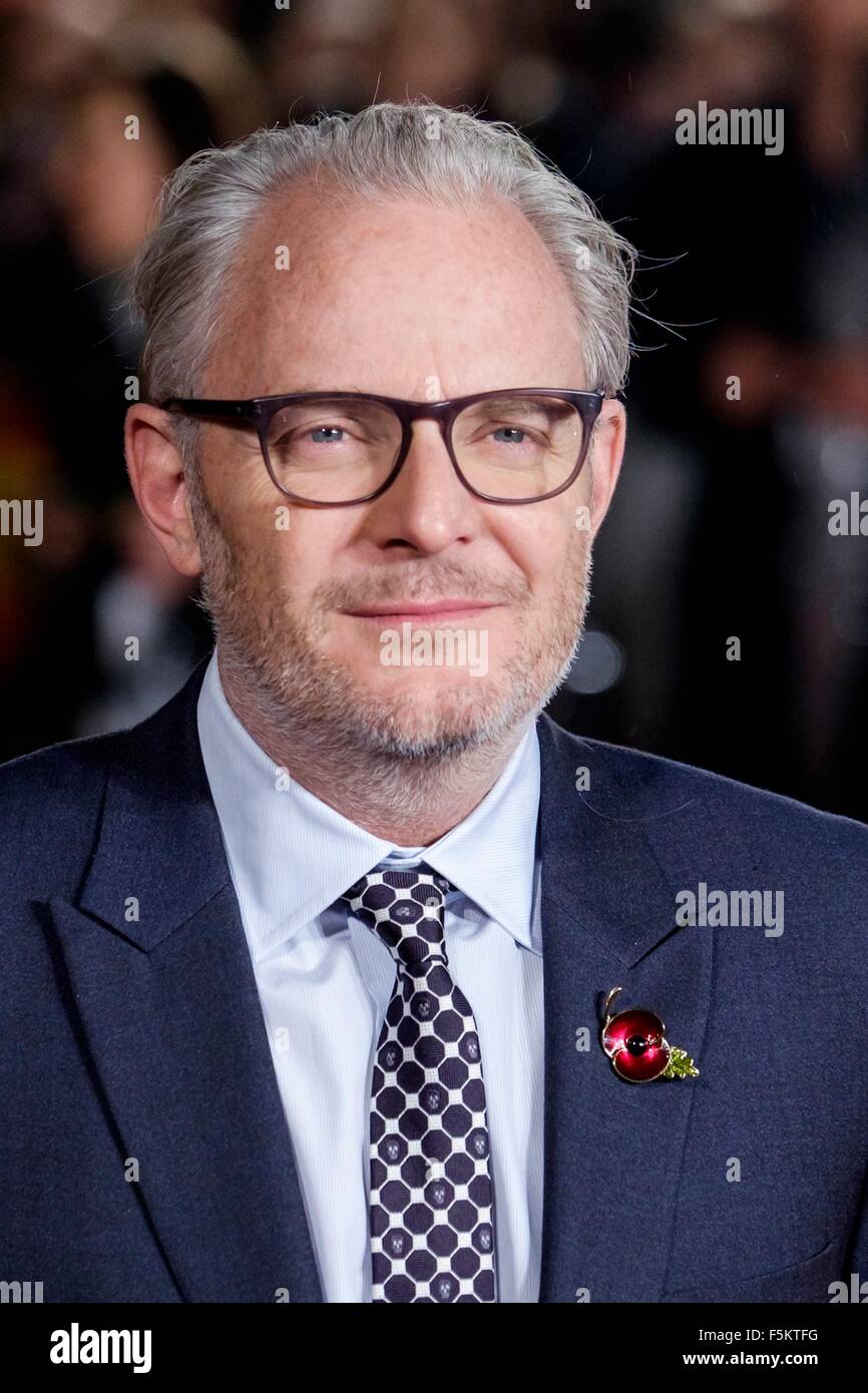 Direttore Francis Lawrence assiste il Regno Unito Premiere della fame giochi: Mockingjay - Parte 2 su 05/11/2015 di Odeon Leicester Square, . Foto di Julie Edwards. Foto Stock