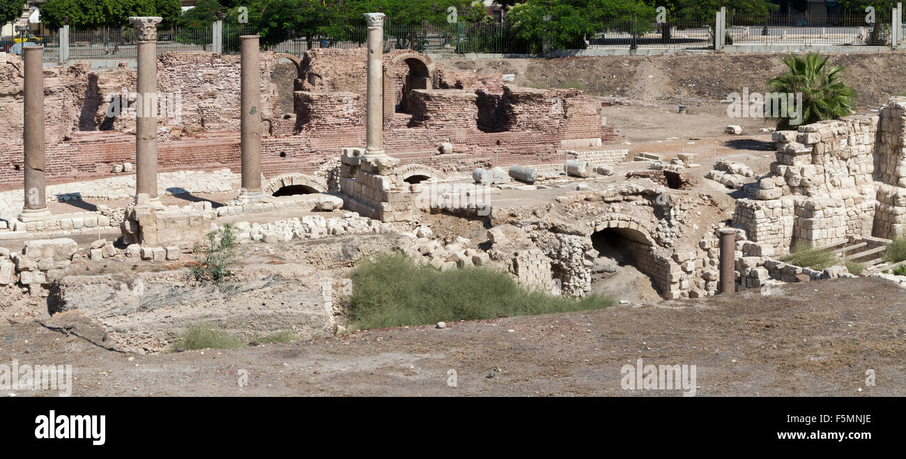 Il bagno romano di area e portico a Kom el Dikka Alessandria, costa nord di Egitto Foto Stock