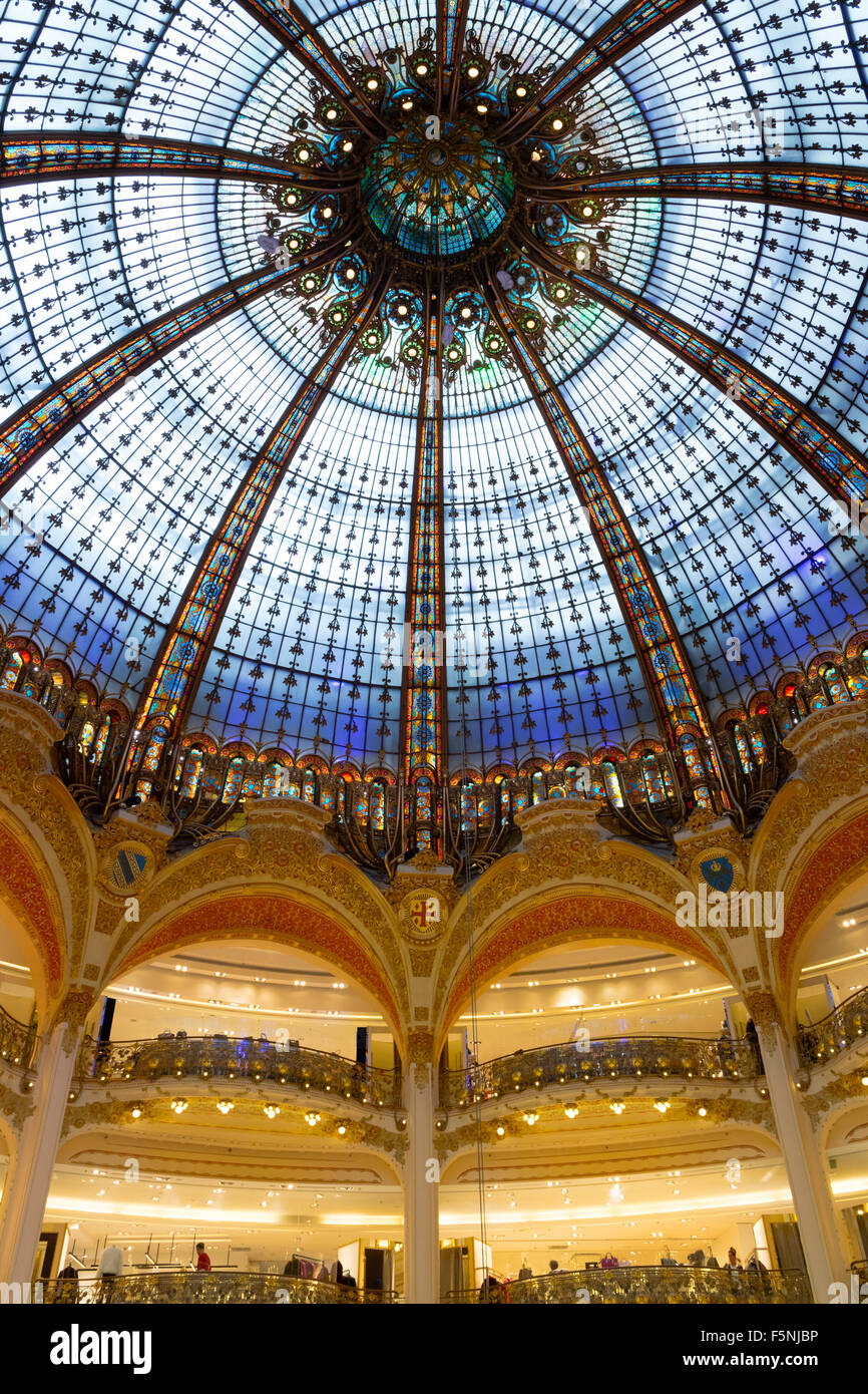 Cupola in Galeries Lafayette di Parigi Foto Stock