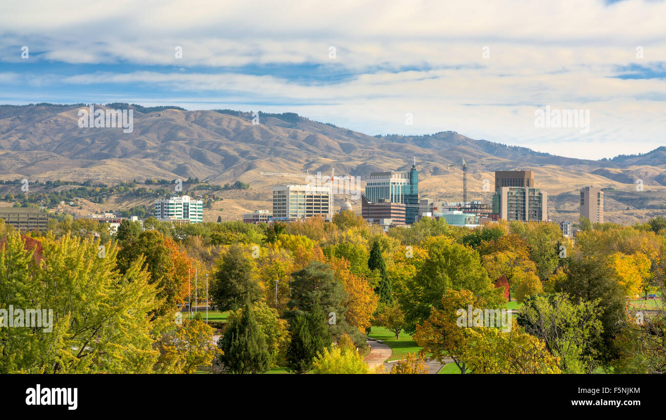 Autunno colori sopra la città di Boise Idaho Foto Stock
