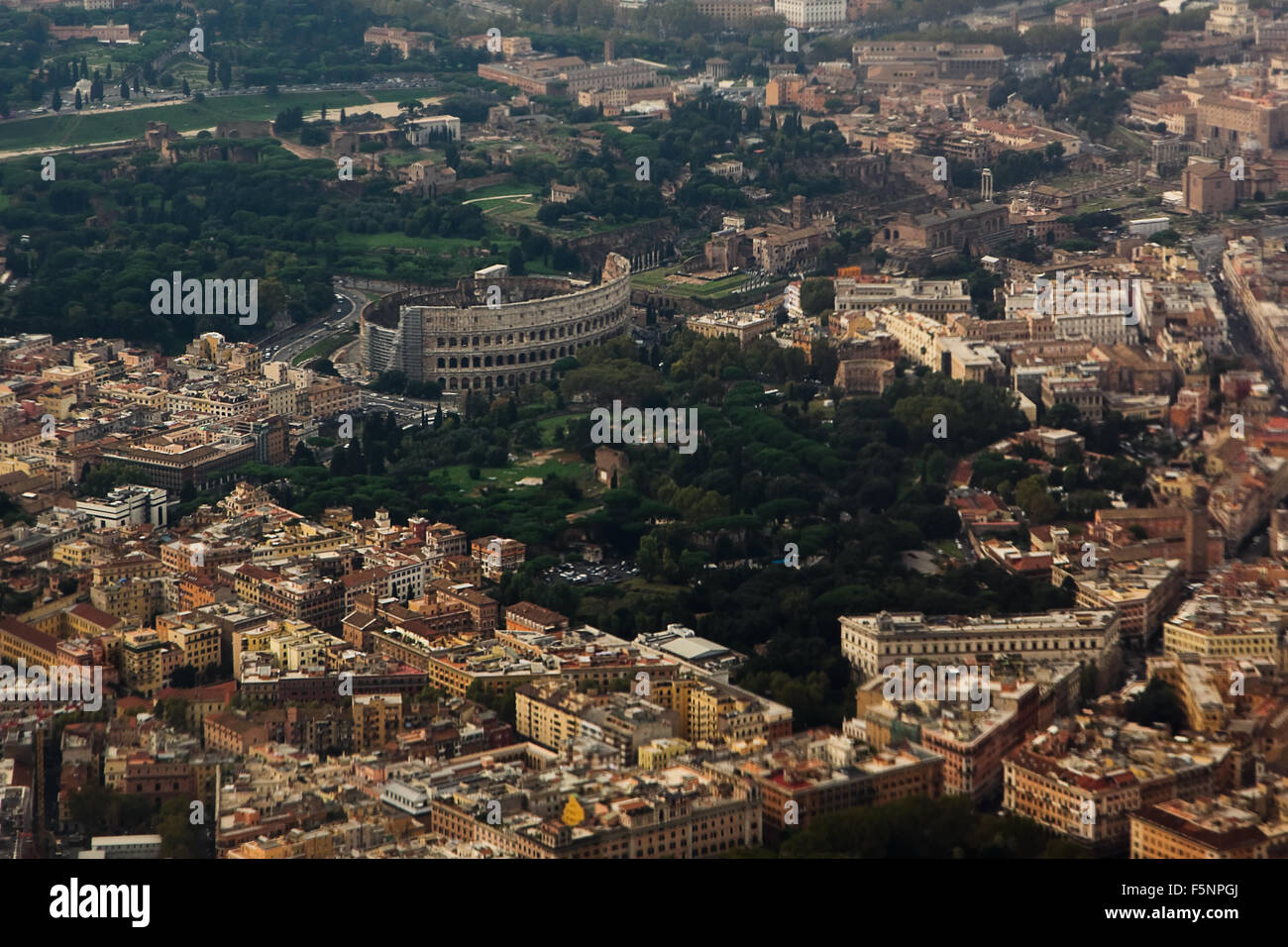 Vista aerea di Roma: il Colosseo e Palatino Foto Stock