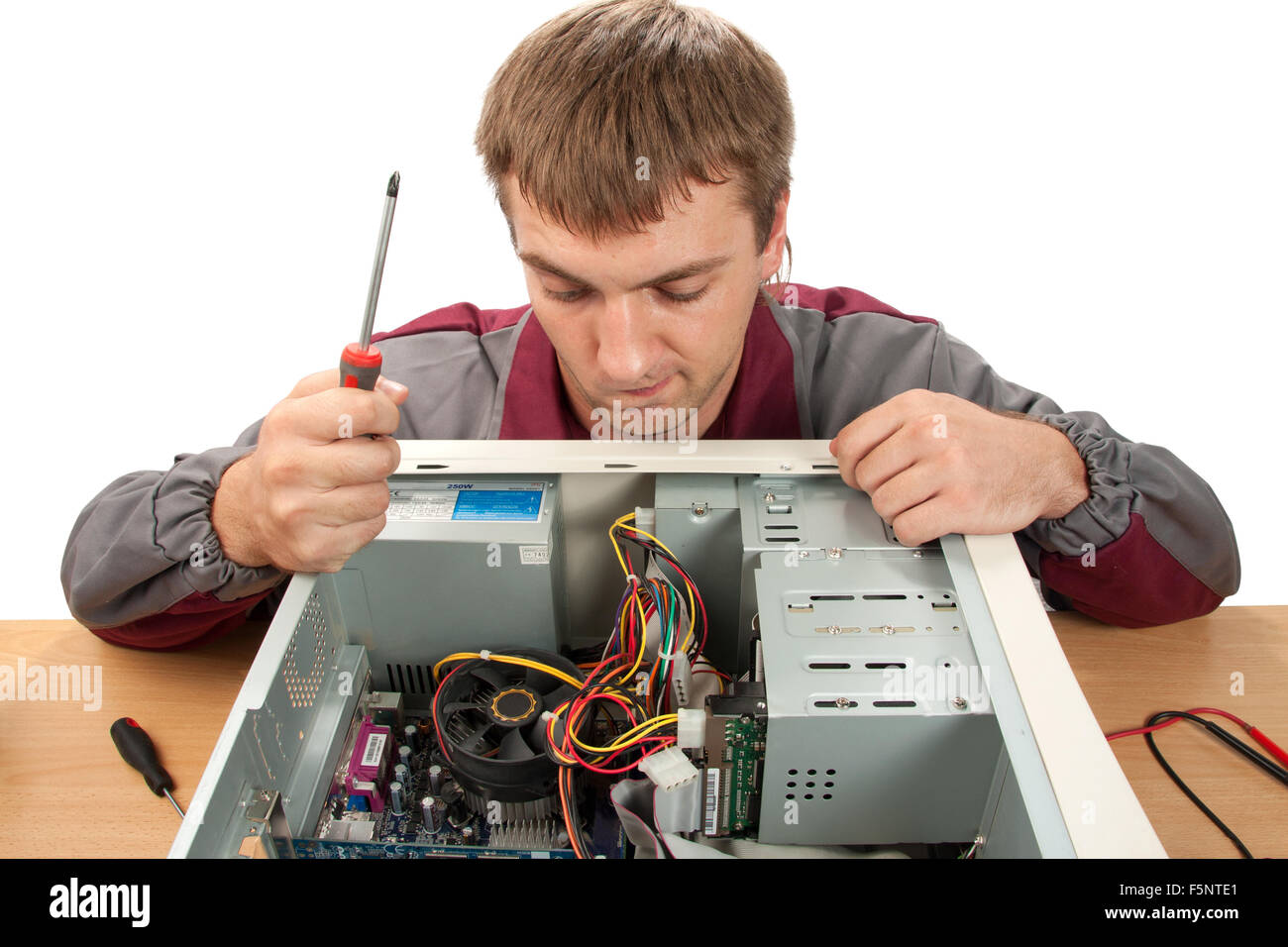 Computer Support Engineer. Isolato su bianco Foto Stock