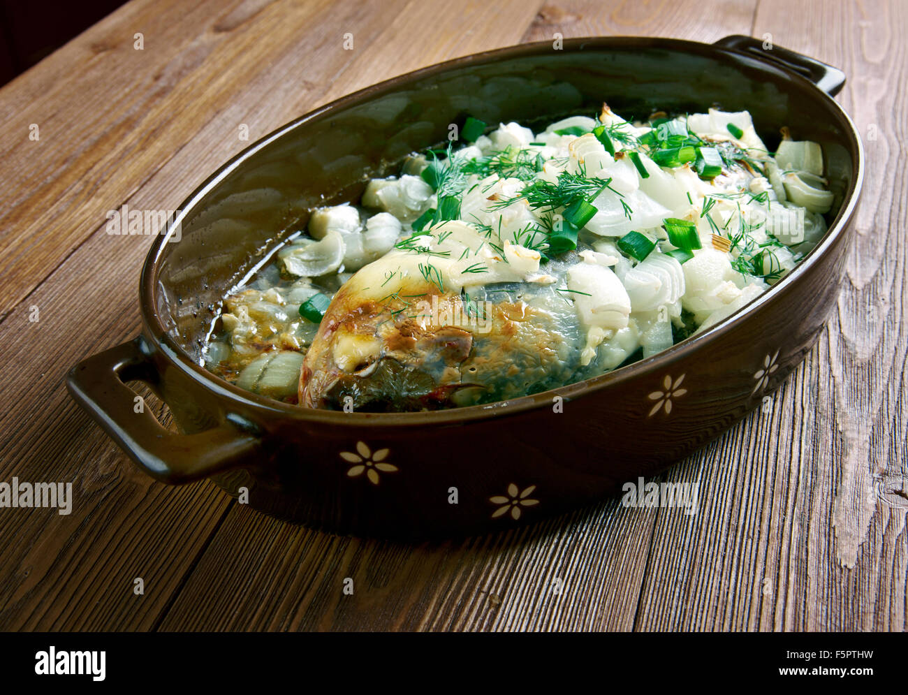 Tebe - pesce al forno in Tatar.Cucina tartara Foto Stock
