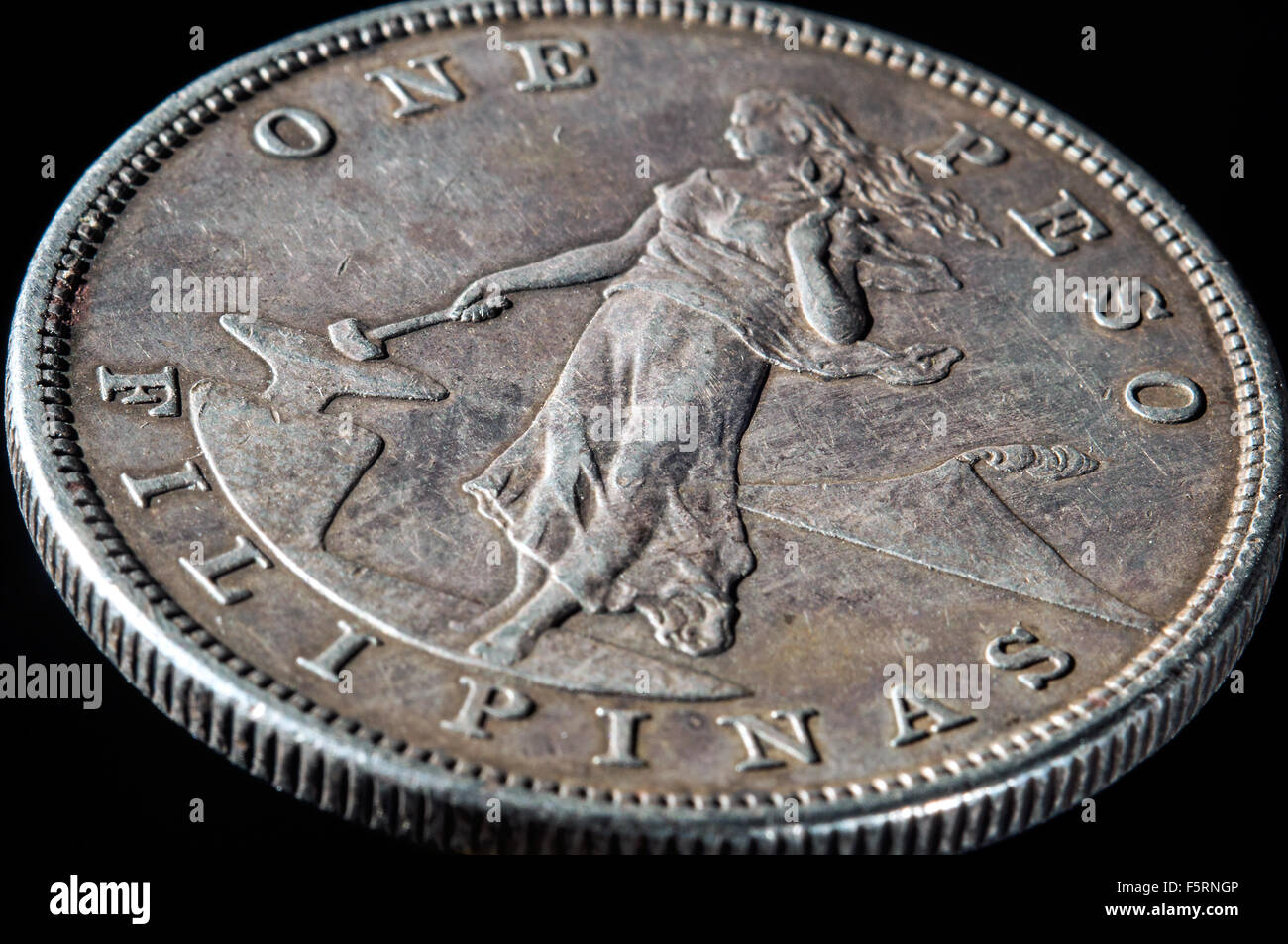 1903 argento filippino1 pesos dalla American era coloniale in studio di impostazione Foto Stock