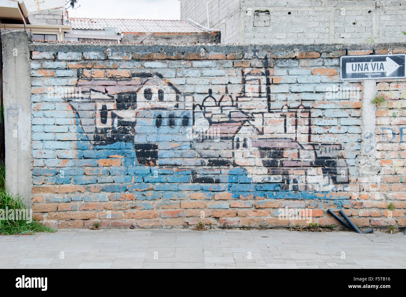 Unsigned arte di strada trovata su Calle Larga in Cuenca, Ecuador Foto Stock