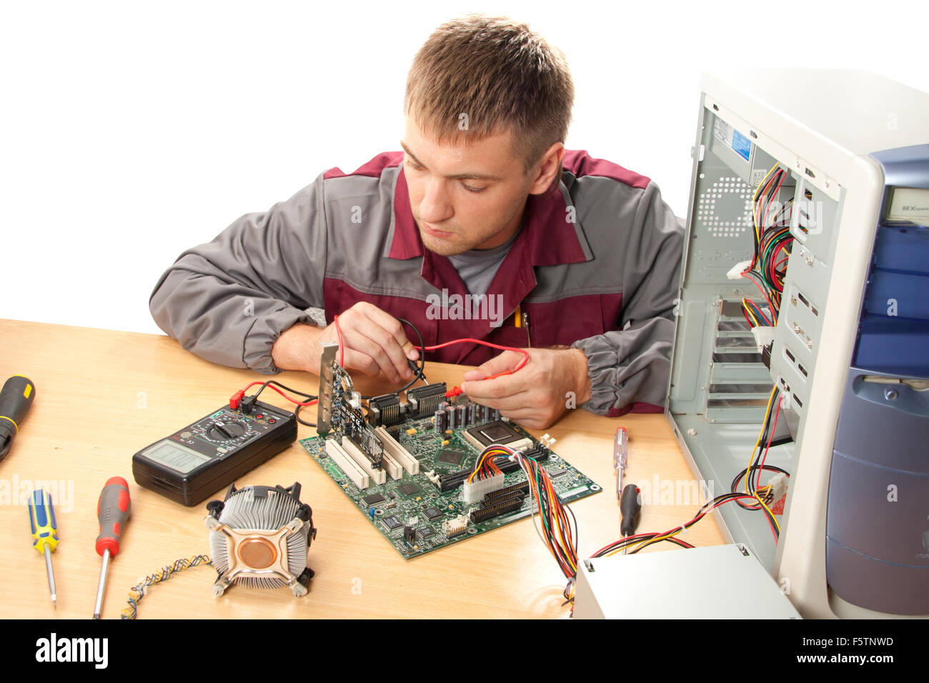 Computer Support Engineer. Isolato su bianco Foto Stock